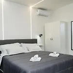 Casa Spaccanapoli Неаполь