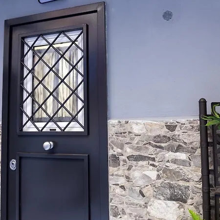 Casa Spaccanapoli بيت للعطل