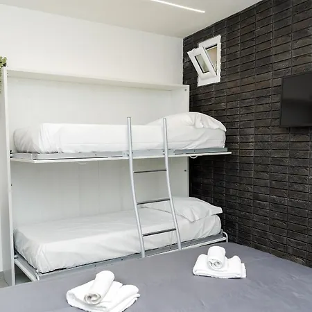 Casa Spaccanapoli نابولي